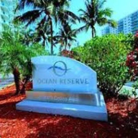 Zen Vacation Rentals Modern Penthouse Across Ocean Маями Бийч Екстериор снимка