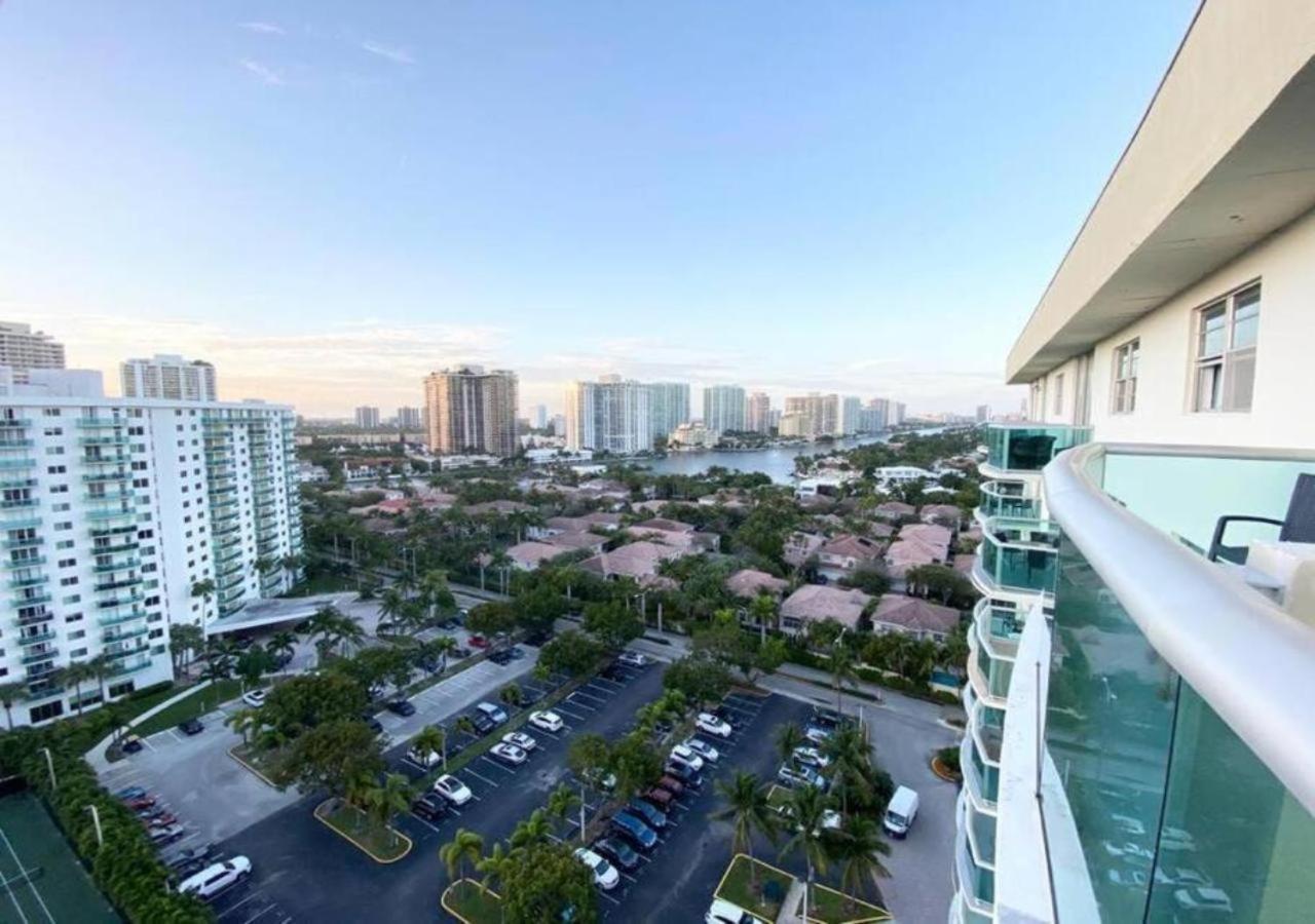 Zen Vacation Rentals Modern Penthouse Across Ocean Маями Бийч Екстериор снимка