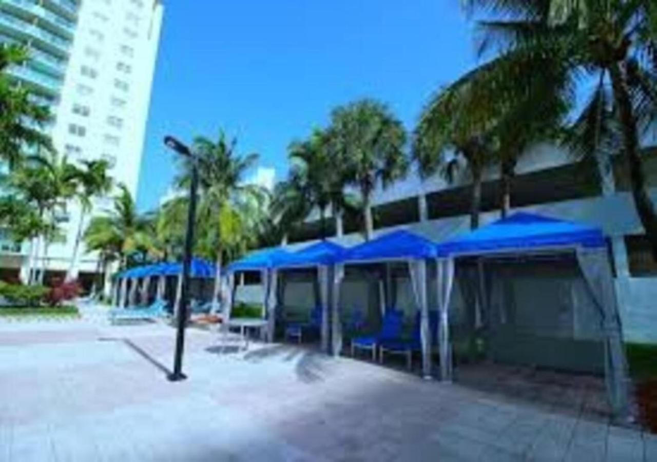 Zen Vacation Rentals Modern Penthouse Across Ocean Маями Бийч Екстериор снимка