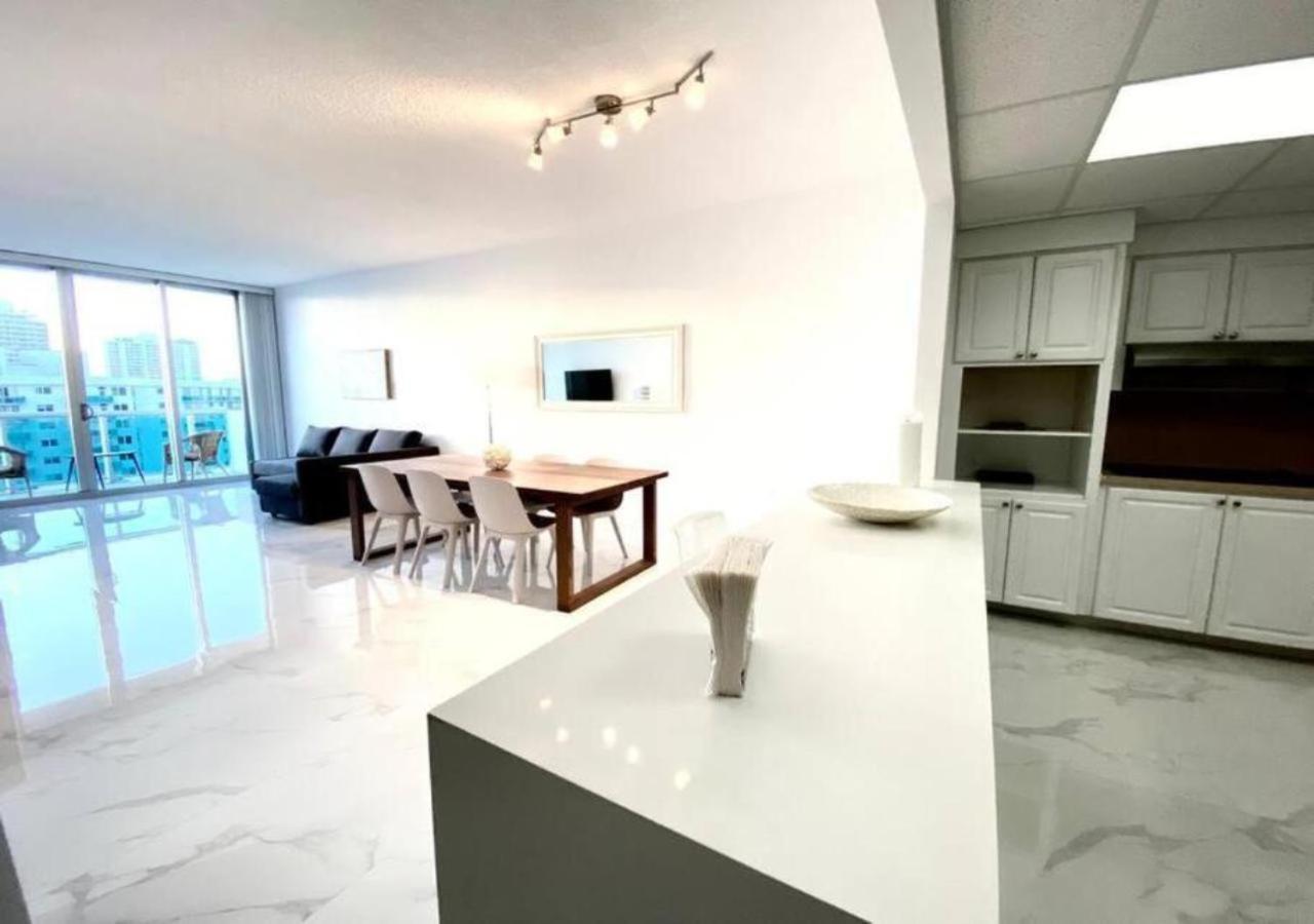 Zen Vacation Rentals Modern Penthouse Across Ocean Маями Бийч Екстериор снимка